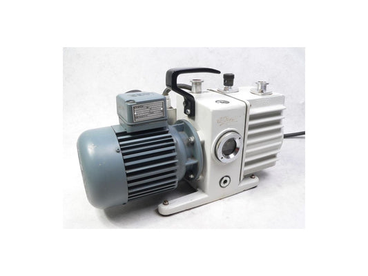Maintenance on Leybold TRIVAC D4A